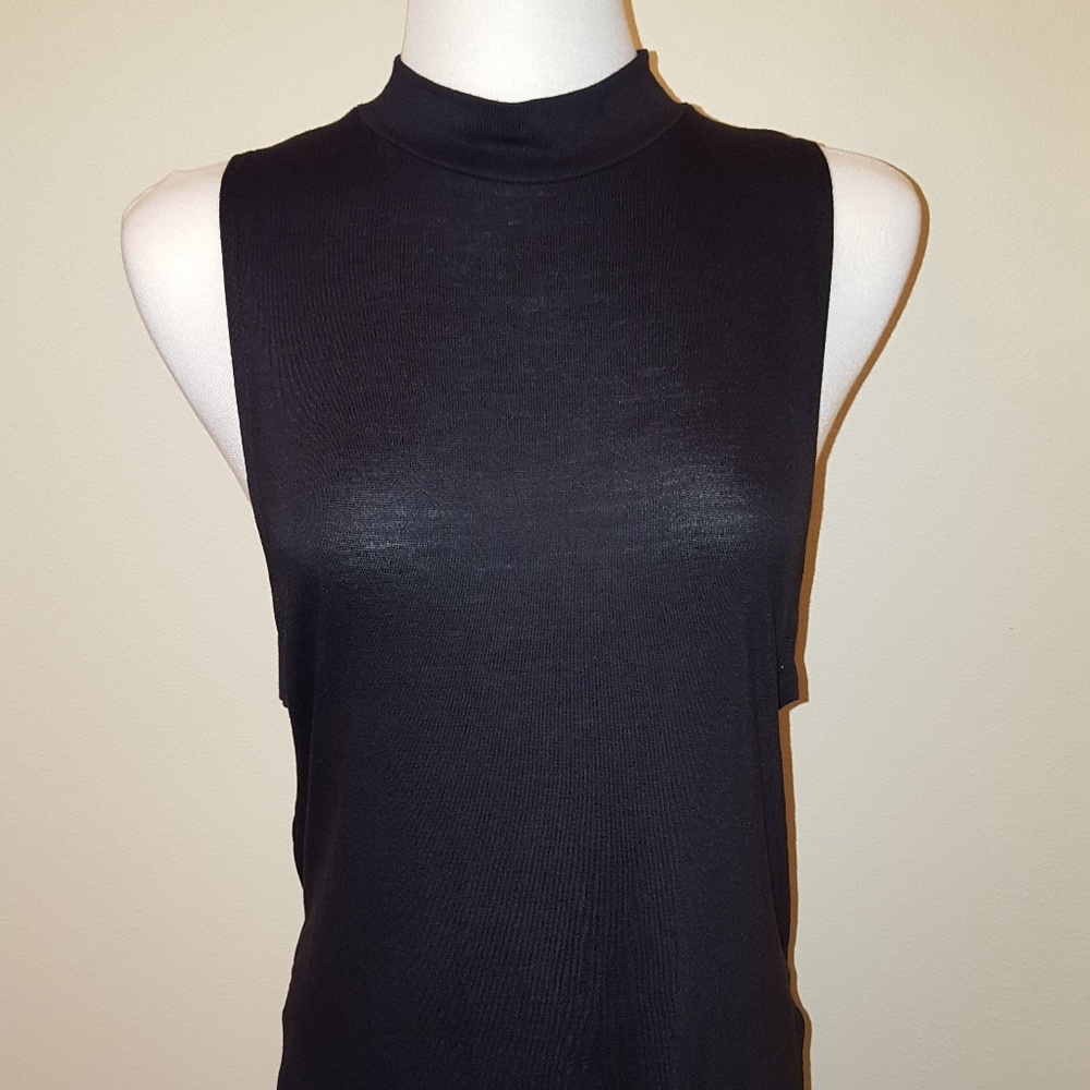 Shirt - Picture 2 of 6